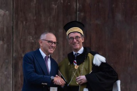 Stefano Domenicali ha ricevuto il Sigillum Magnum dell’Università di Bologna Stefano Domenicali ha ricevuto il Sigillum Magnum dell’Università di Bologna